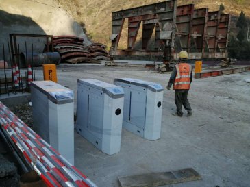 交建集团07号工区门禁人脸识别和道闸安装