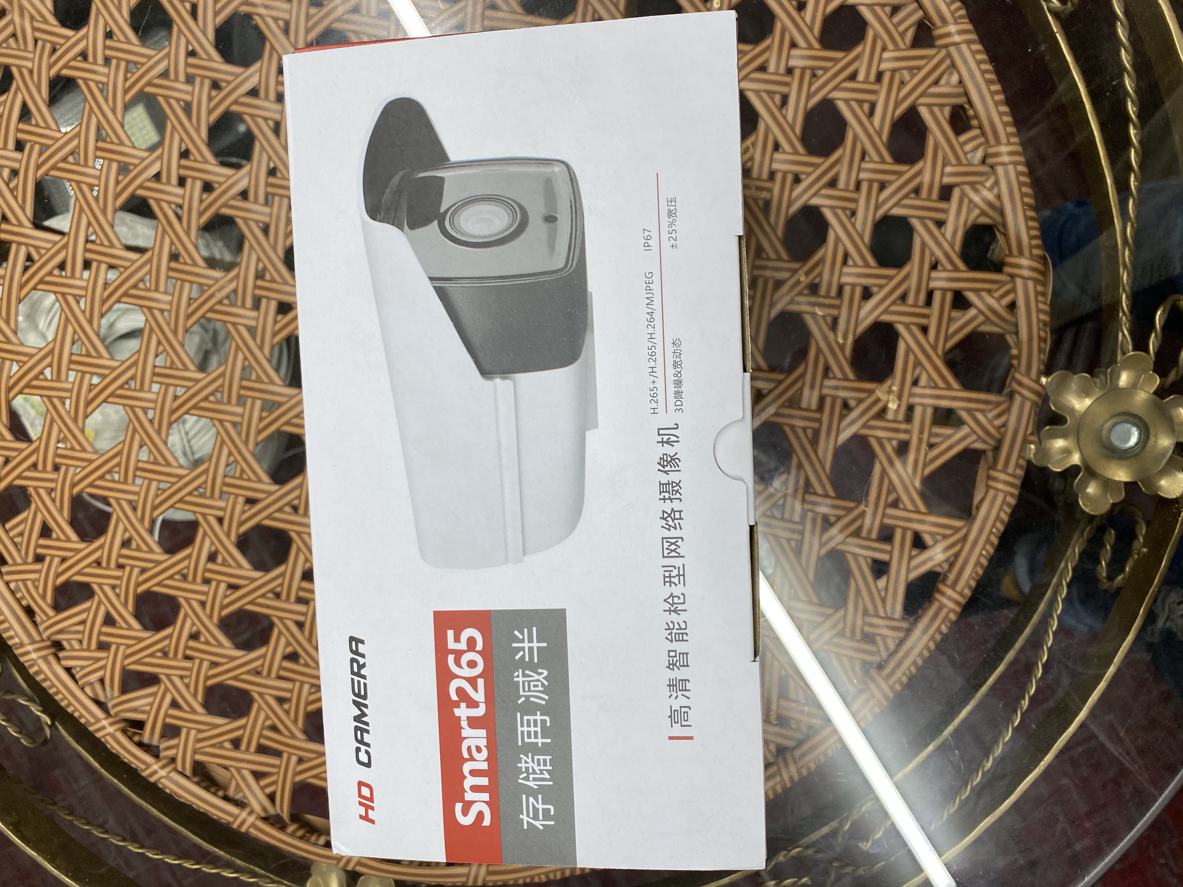 夔伦监控全彩400W摄像头对比视频--白天效果