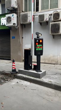 巫溪泰和大酒店道闸安装